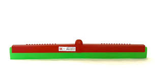 Rodo plastico vermelho 60cm cabo de madeira 1,20